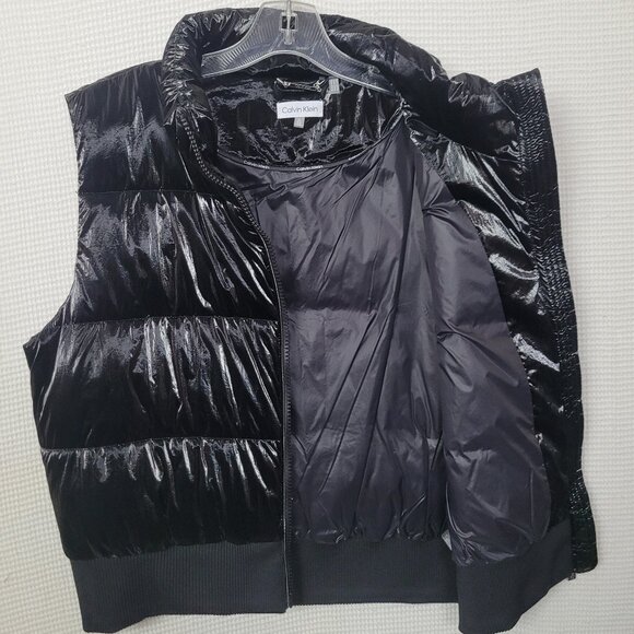 NWT Puffy Vest Womens CALVIN KLEIN Shiny Black Nylon Poly Size XL - Picture 3 of 16